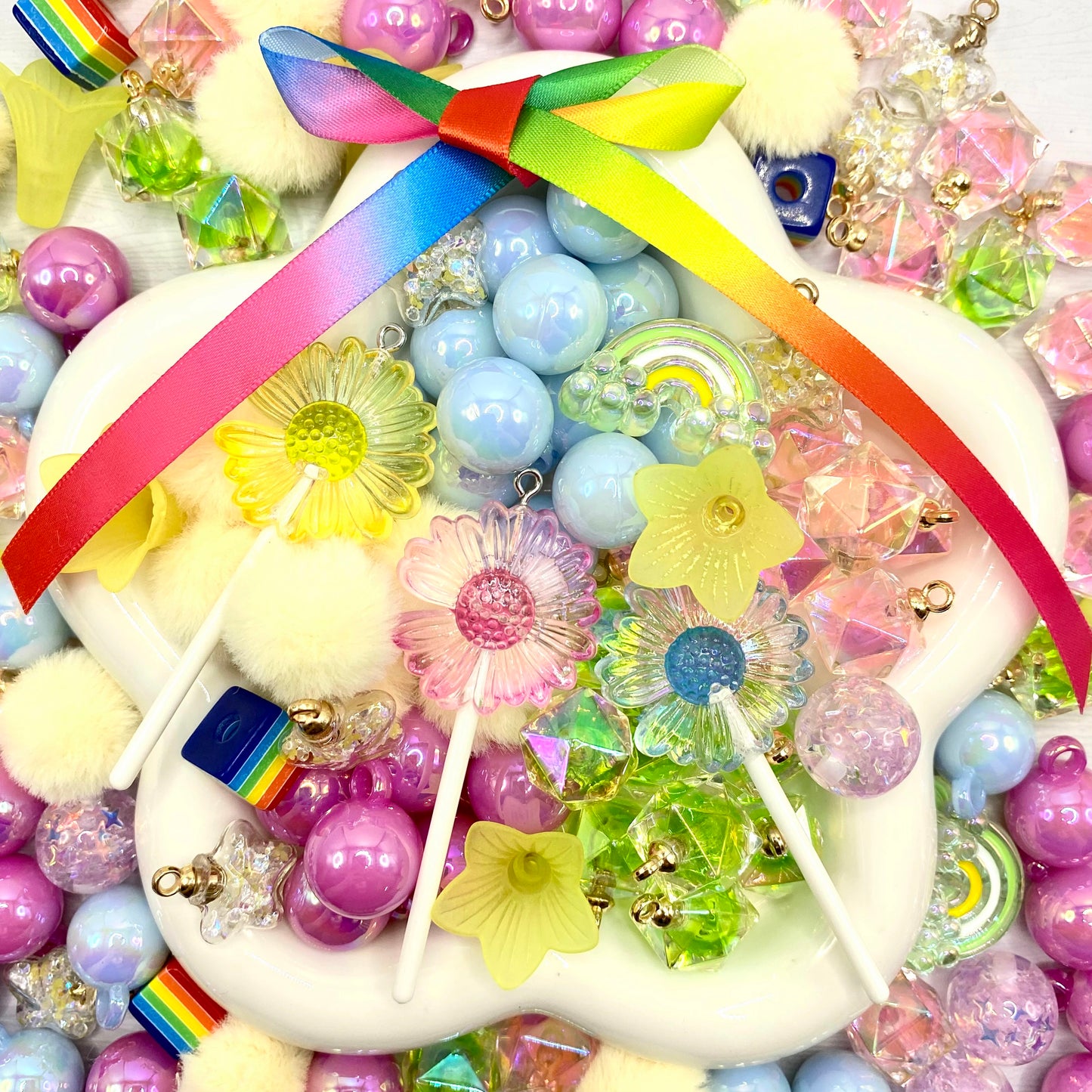 【Buy One Get One Equal Volume For Free】Daisy Beads Mix for hanging ornament-BD